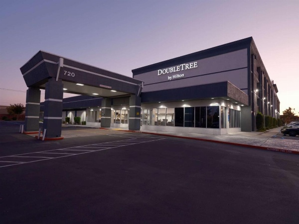 DoubleTree by Hilton Livermore, CA image 1